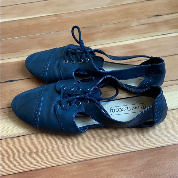 Town.com Black Leather Open Sides Oxford Flats - Picture 5 of 9